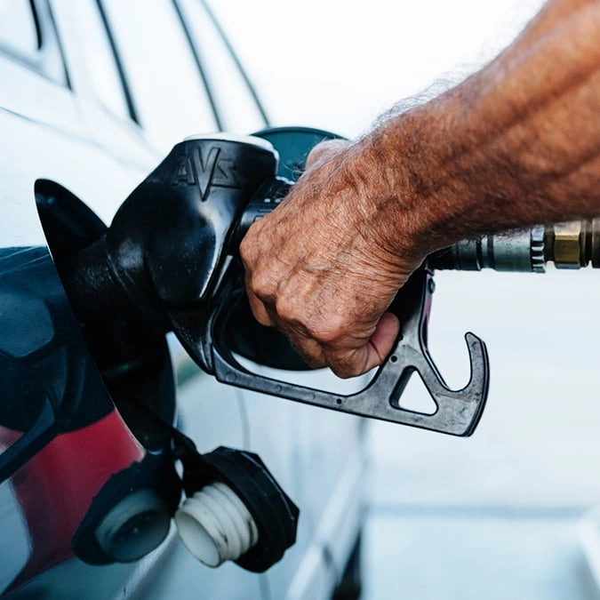How much money you'd make if you collected every drop of gasoline spilled daily in US gas stations