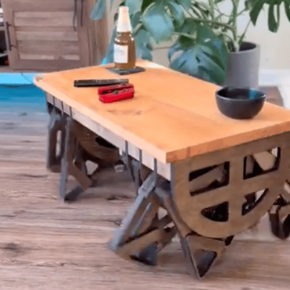 Creepy footage of walking table leaves people seriously freaked out