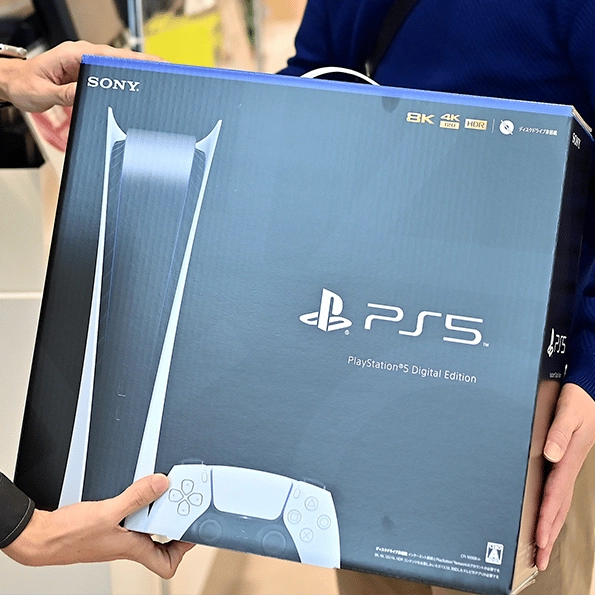 Gamers warned to avoid 5 ’expensive mistakes’ that can set you back hundreds when purchasing new console