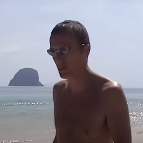 Haunting video captures the first waves of ocean tsunami that killed 220,000 people