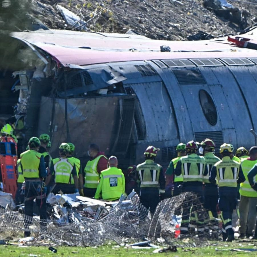 How high-speed trains are kept apart as investigators examine Spain’s deadly collision