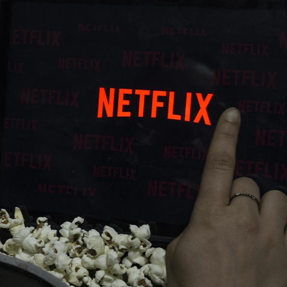 Netflix's genius move that gained them 21,900,000 new subscribers despite password sharing ban