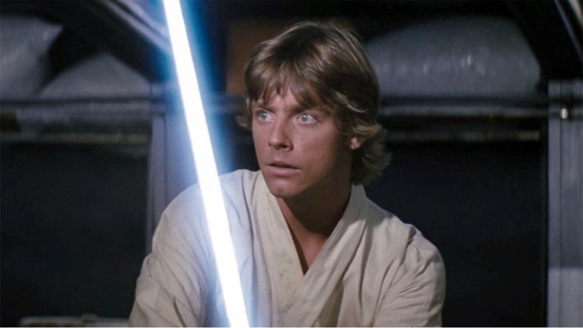 Star Wars fans hyped by Luke Skywalker's surprise return: 'I'm super happy'