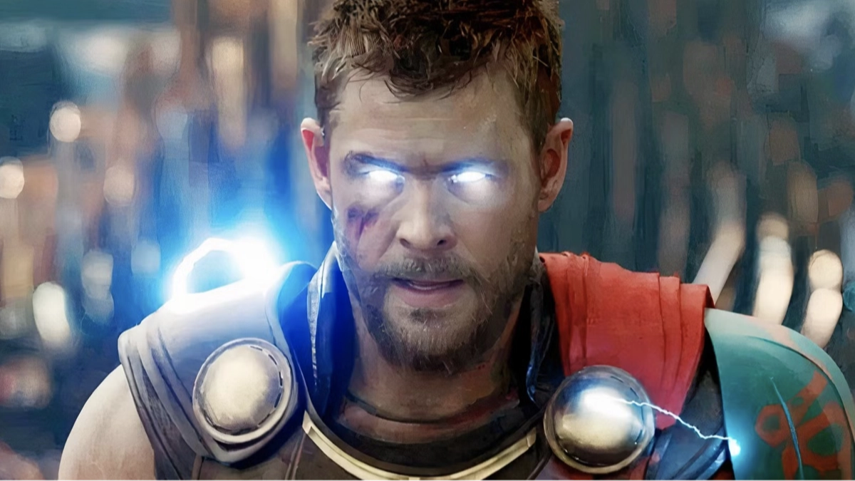 MCU fans lose it as Thor officially returns