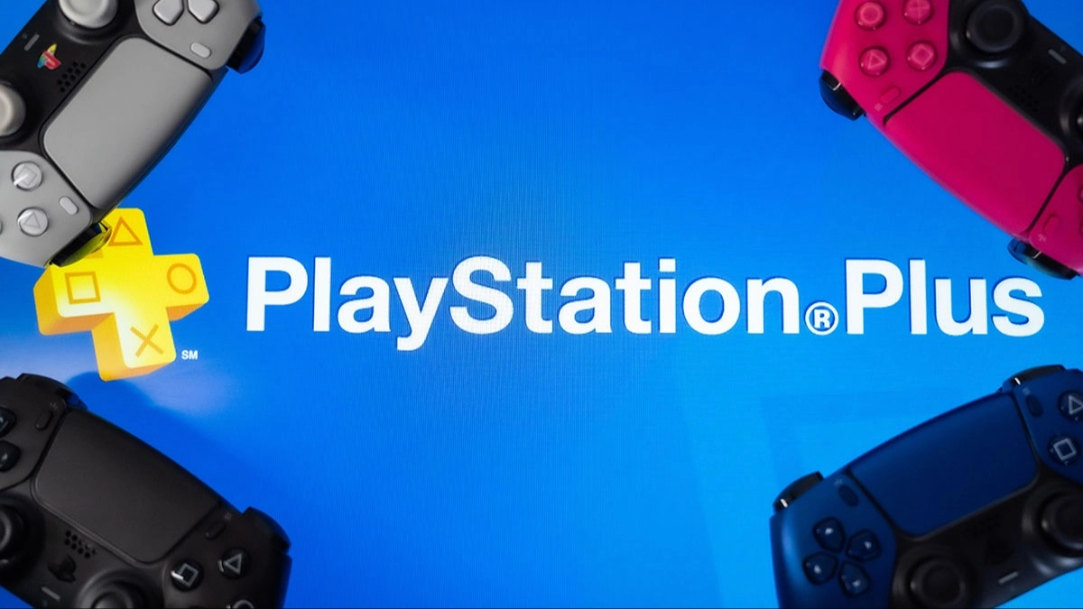 PlayStation Plus Exclusive Feature is a Joke, Xbox Backwards Compatibility Reigns Supreme