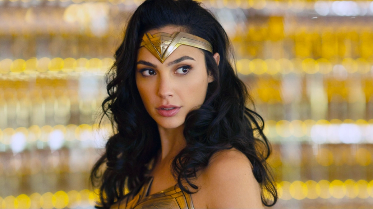 DCU fans losing their minds over our new Wonder Woman