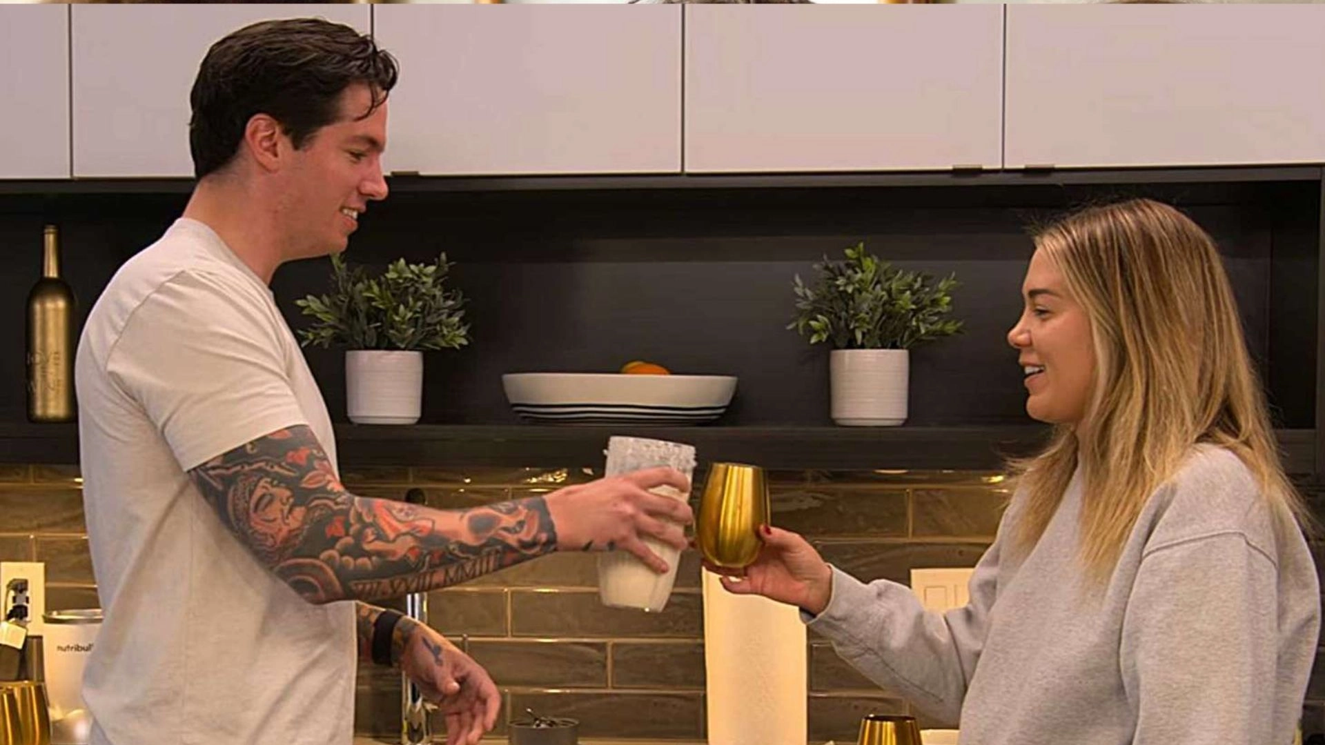 What The *Actual* Fuck Is In Jordan’s Chicken Smoothie On ‘Love Is Blind’?