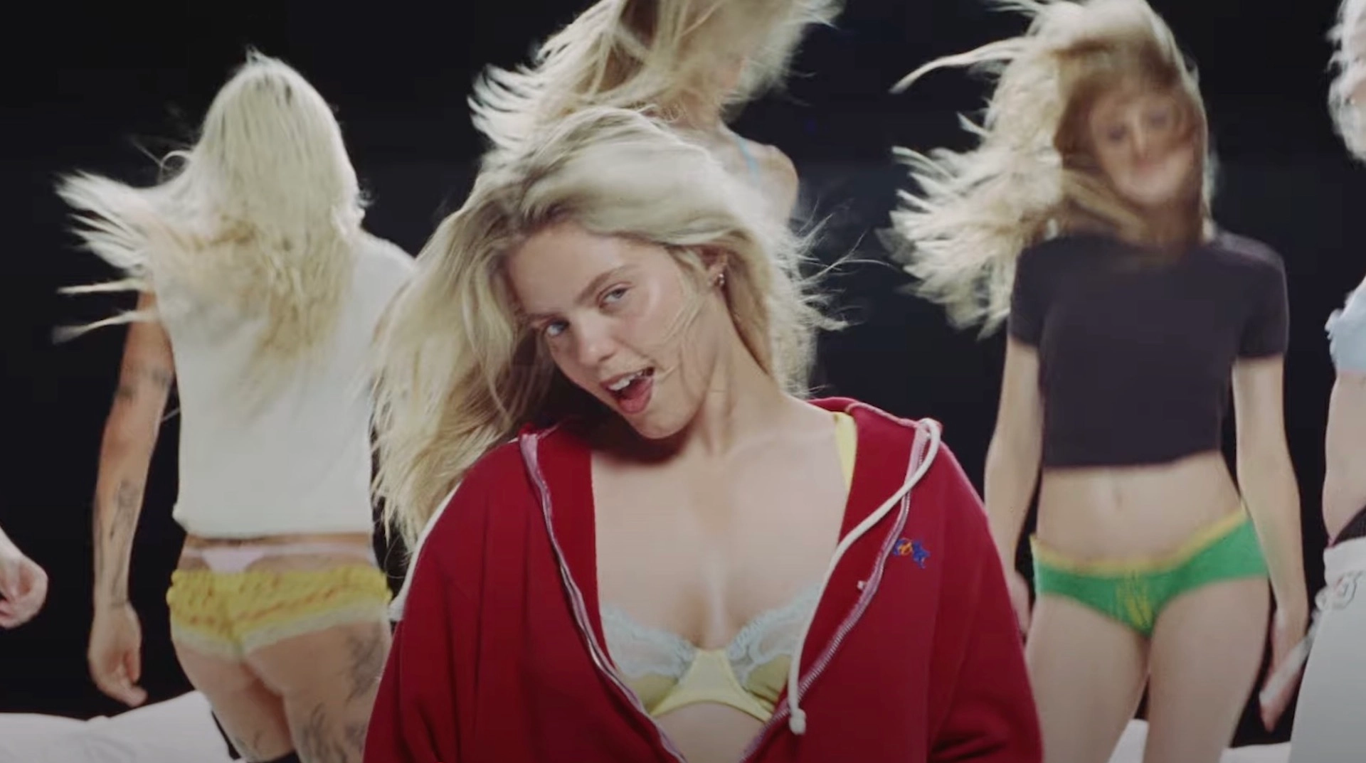 Not Reneé Rapp Shading ‘Sex Lives Of College Girls’ In Her New Song “Leave Me Alone”