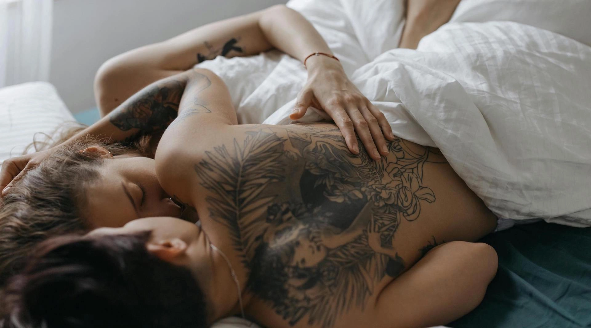 A Beginner’s Guide To Dirty Talk For Horny Introverts With Social Anxiety