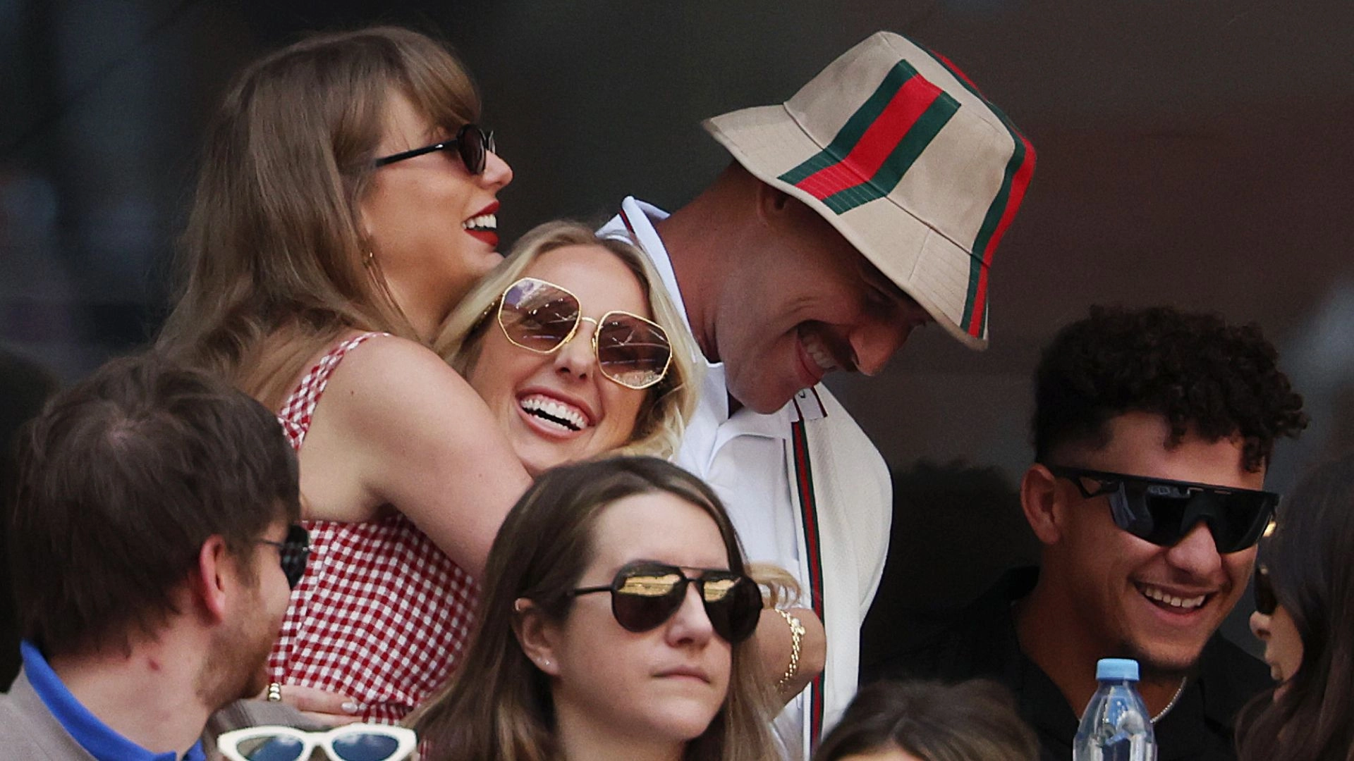 After Her Eyebrow-Raising Brittany Mahomes Hug, Taylor Swift Finally Endorsed Kamala Harris