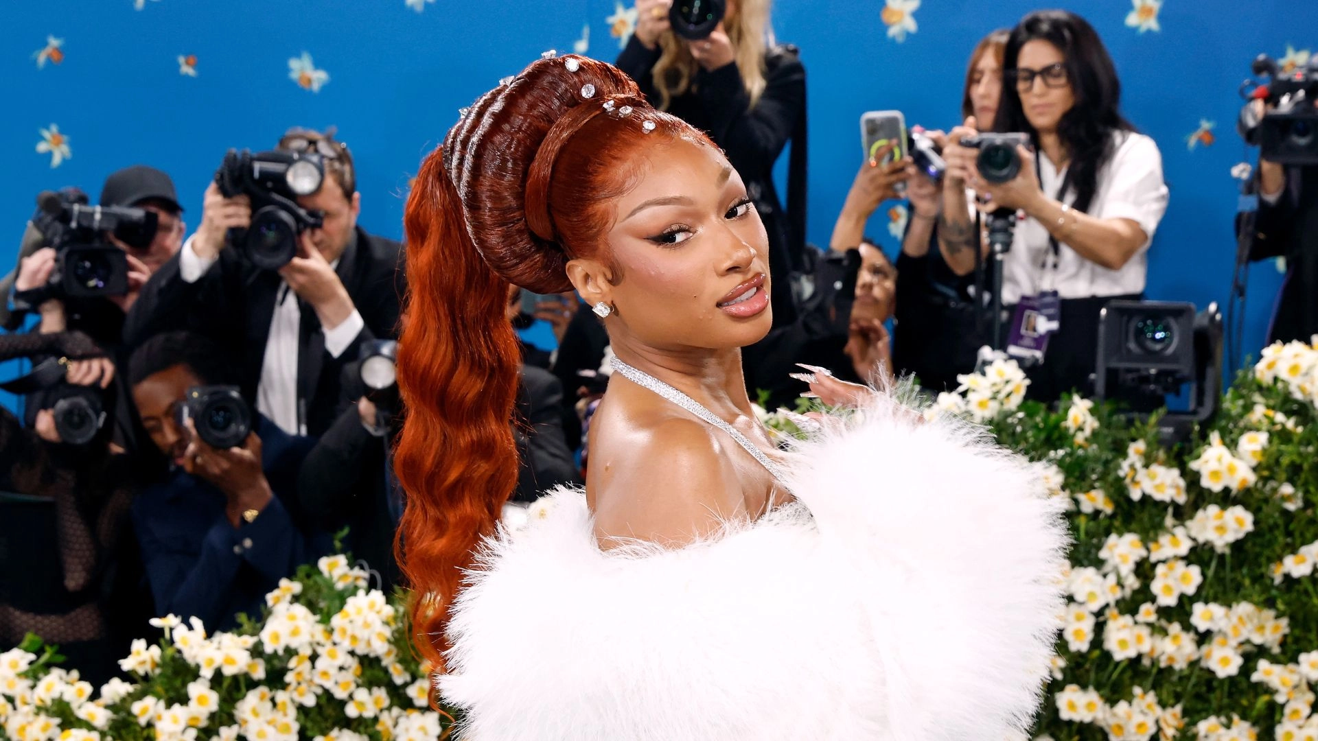 SZA Defends Megan Thee Stallion From Tory Lanez’s “Stupid” Fans
