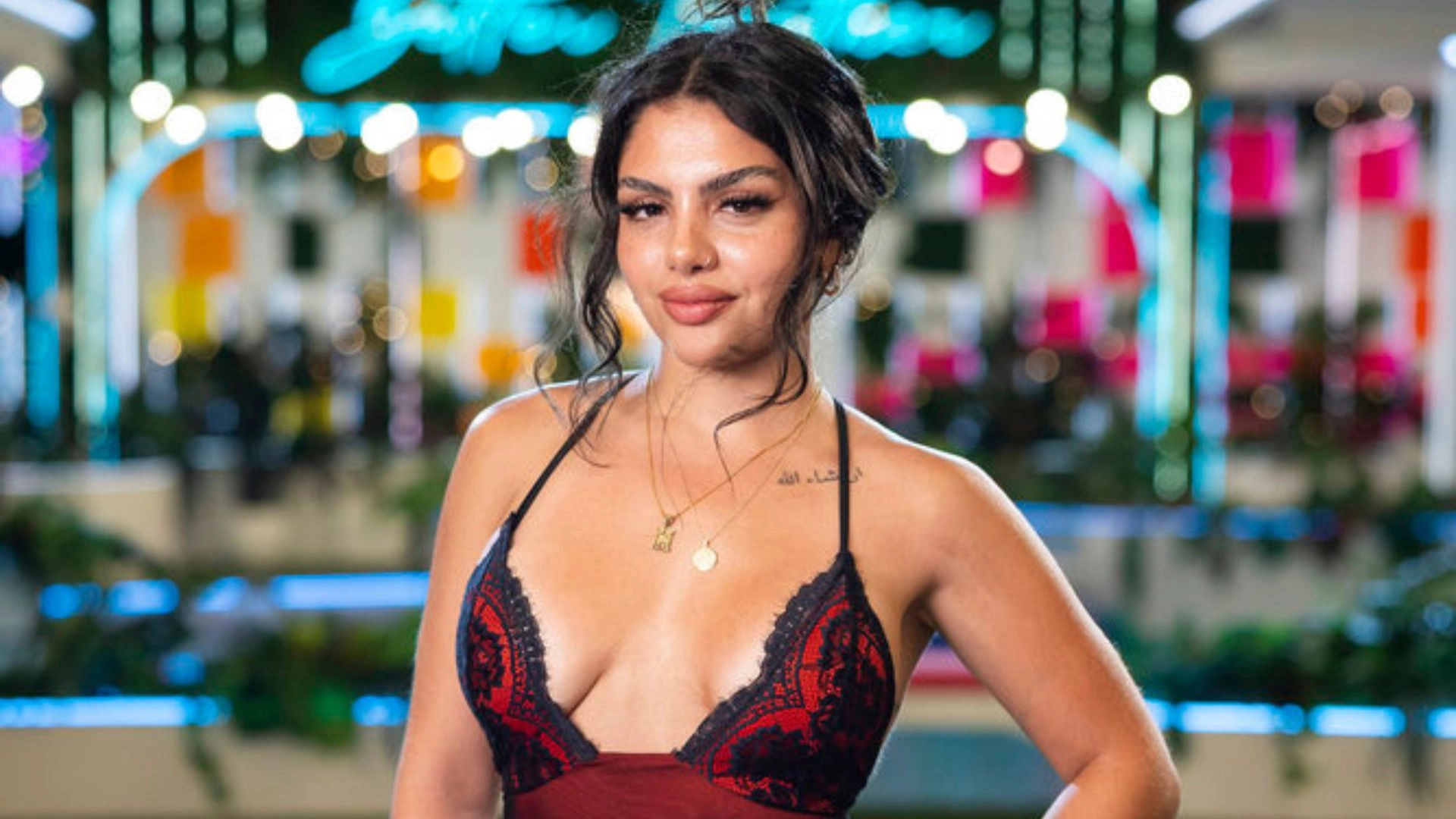 Wait, Which Netflix Star Is Huda Dating And Why Can’t She Talk About It?