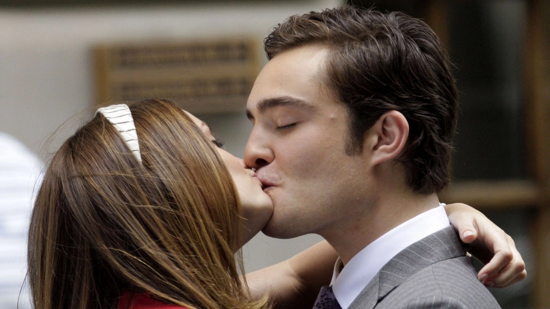 That Chuck And Blair Strip Tease Scene Was My Sexual Awakening