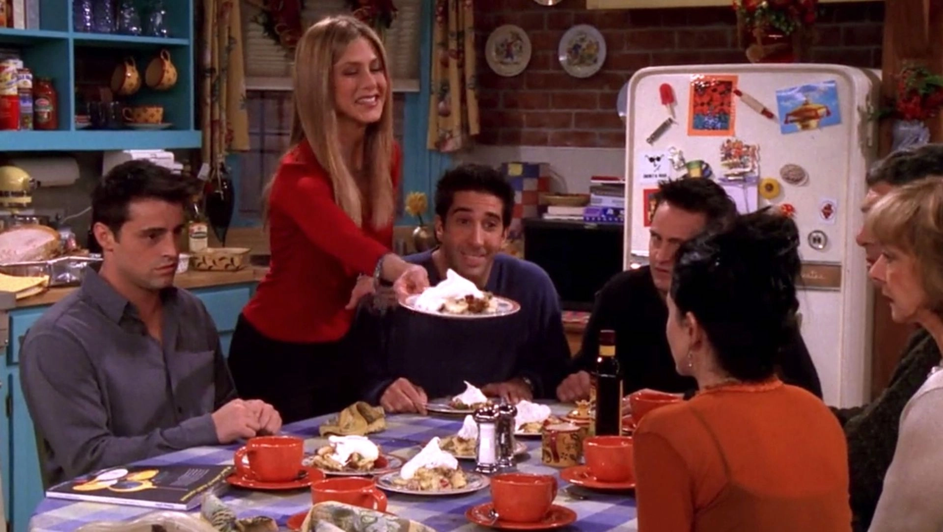 Realistic Alternatives To Hosting Friendsgiving In Your Tiny Ass Studio Apartment
