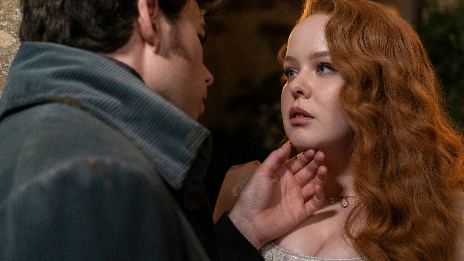 No One Talk To Me, I Just Watched The ‘Bridgerton’ Mirror Scene