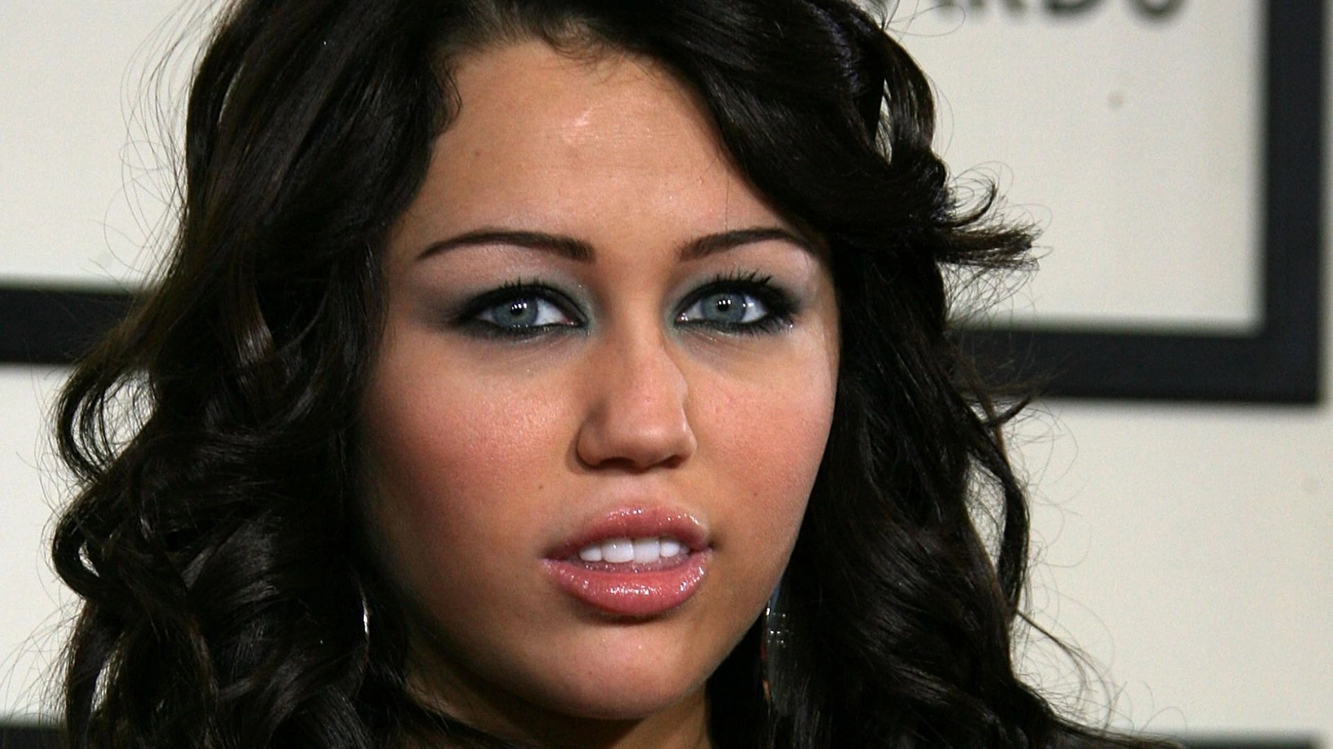TikTok Nightmare Raises Concerns Of Eye Color-Changing Surgery