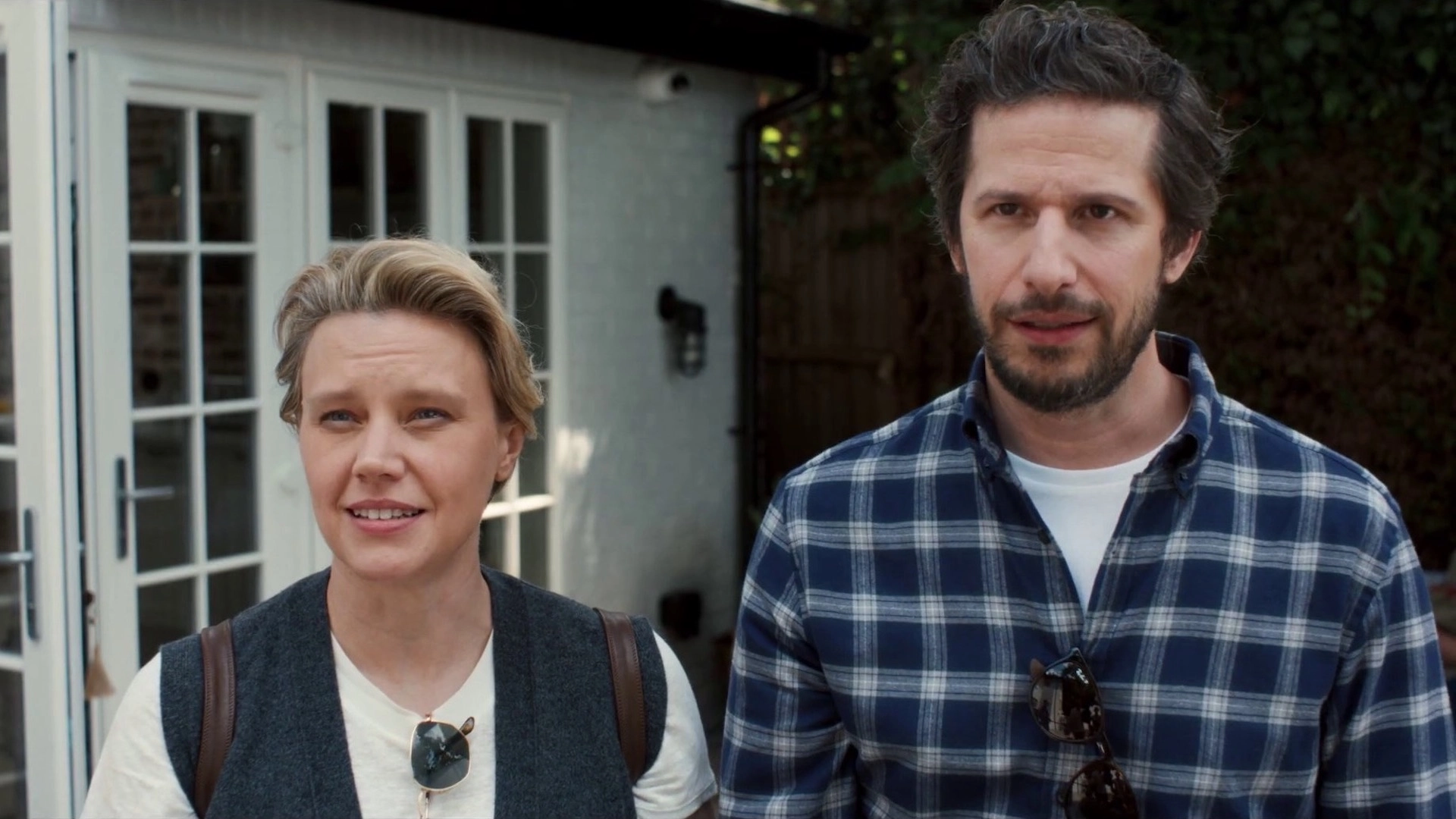 Andy Samberg And Kate McKinnon On Playing A Deeply Chaotic Married Couple In ‘The Roses’ (Exclusive)