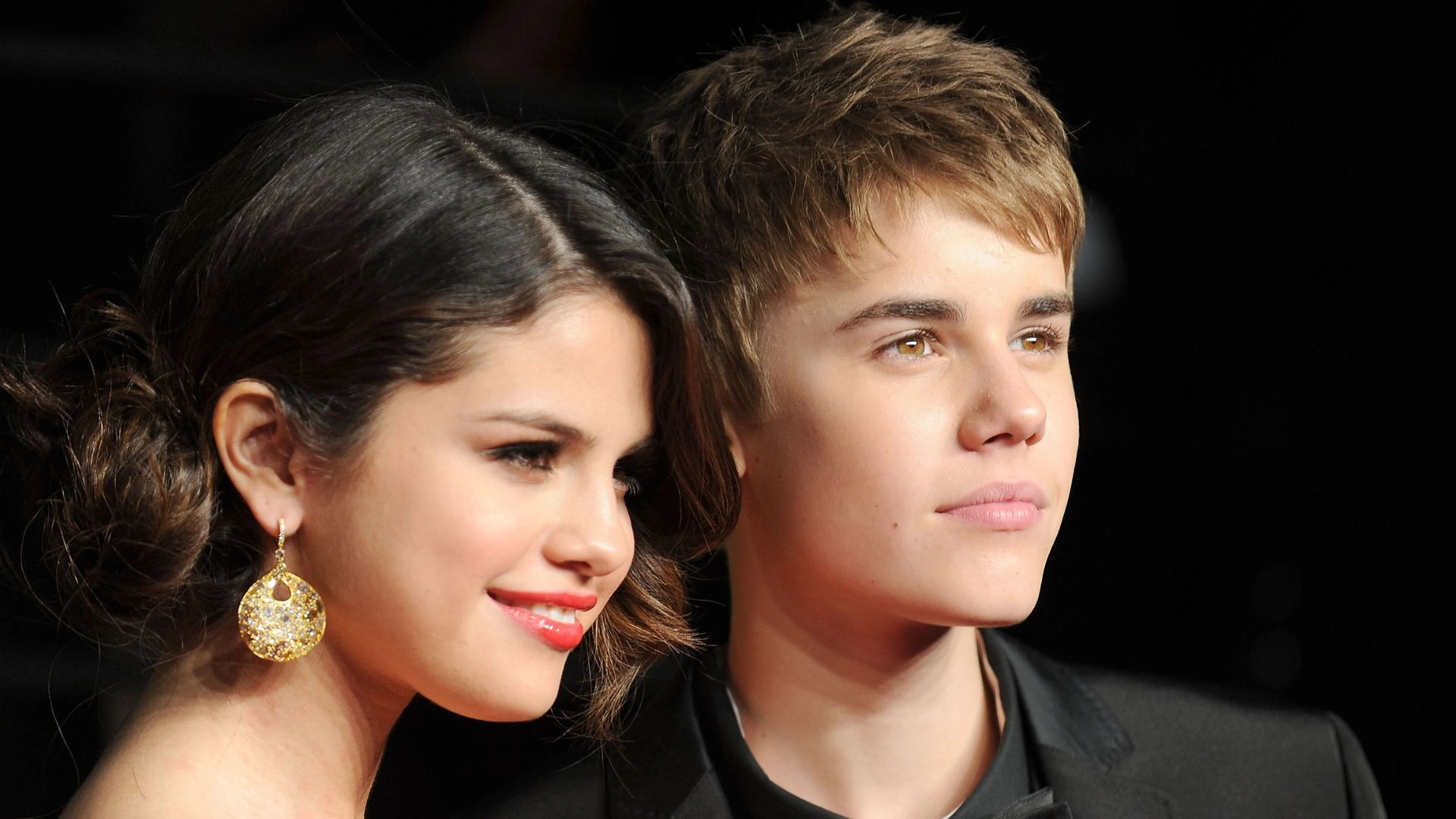 An Important History Lesson: All Of Justin Bieber And Selena Gomez’s Songs About Each Other