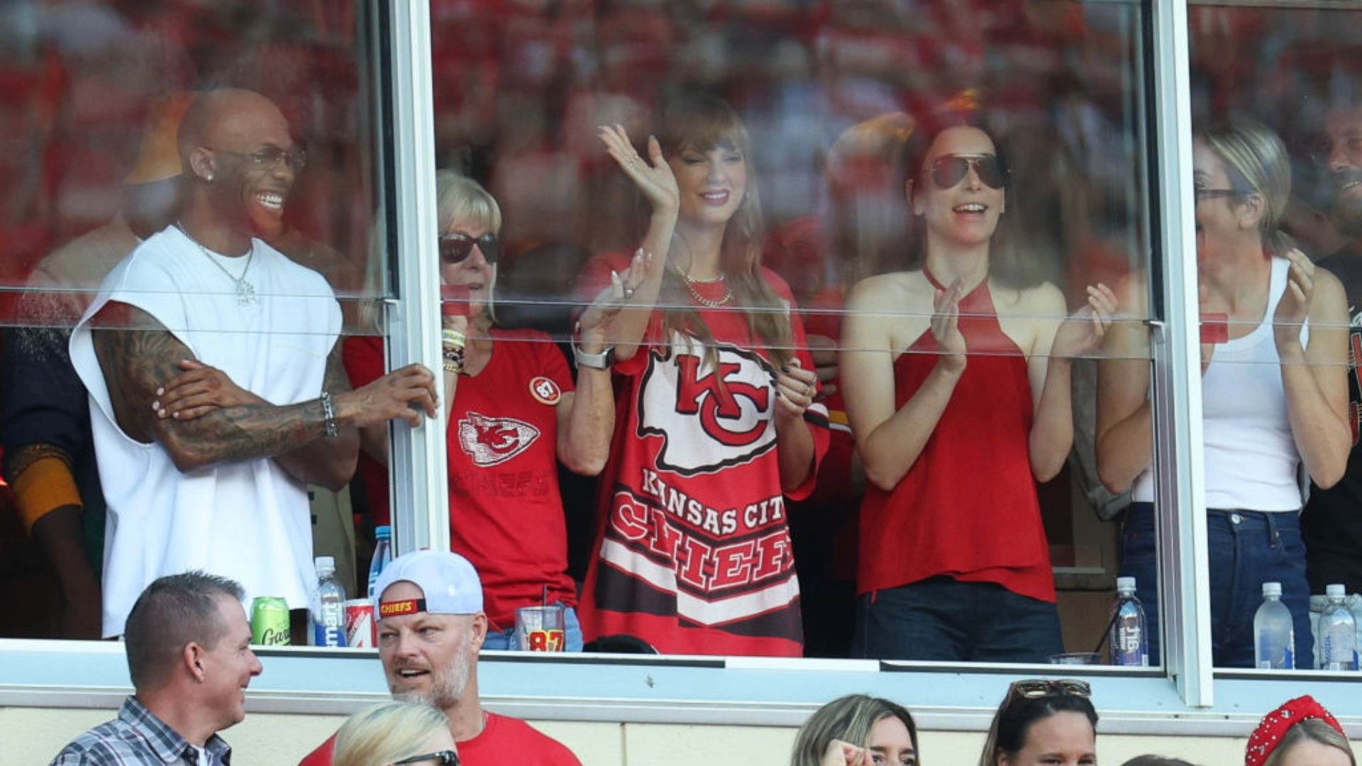 Why This NFL WAG Has Swifties Super Pissed Off