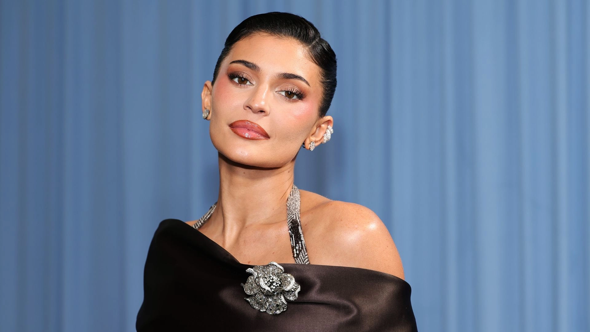 Um, Why Did Kylie Jenner Tape Her Feet For The Met Gala?