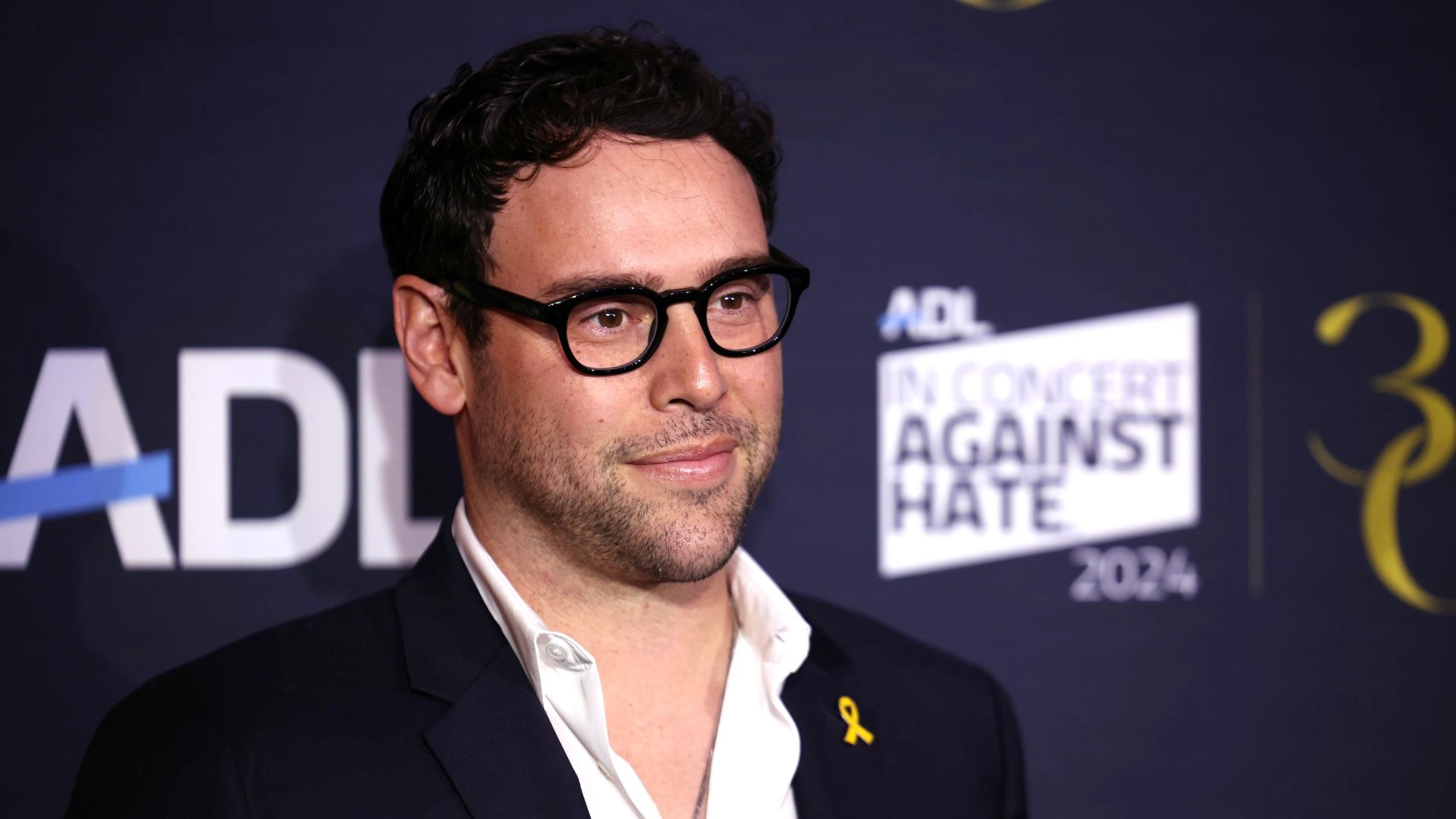 Scooter Braun Won’t Stop Yapping About The Pop Stars Who Dumped Him