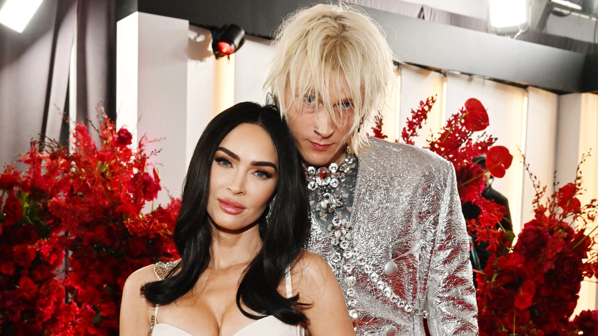 Love Is Dead: Megan Fox And Machine Gun Kelly Broke Up