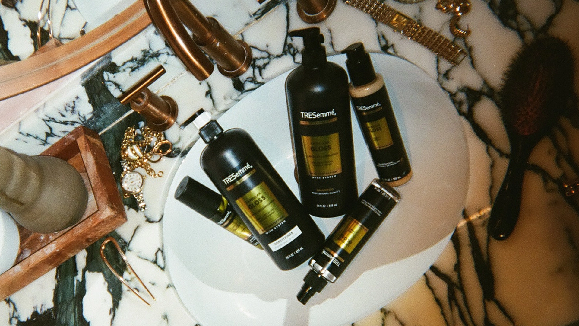 Your Guide To The Shiniest, Most Glossed-Up Blowout Of Your Life