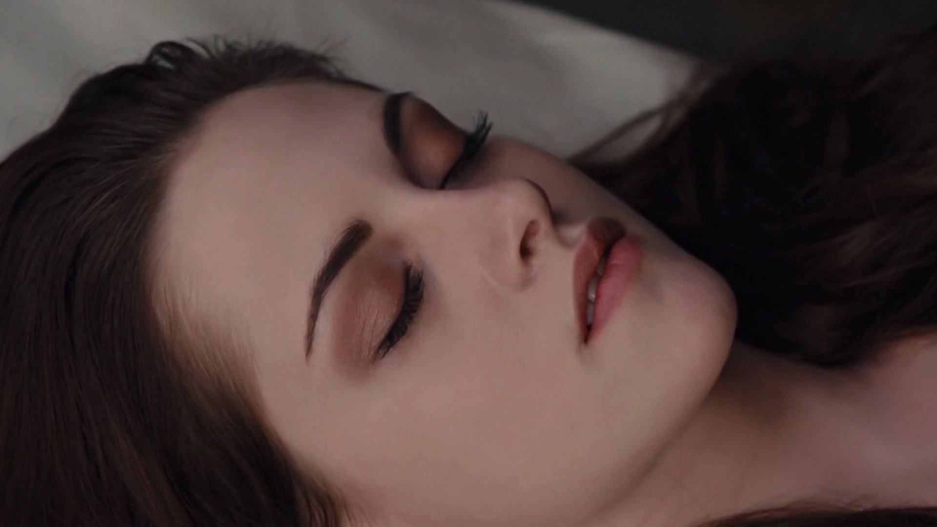 I Tried The Viral “Vampire Facelift” And Unfortunately It Was Absolutely Worth It