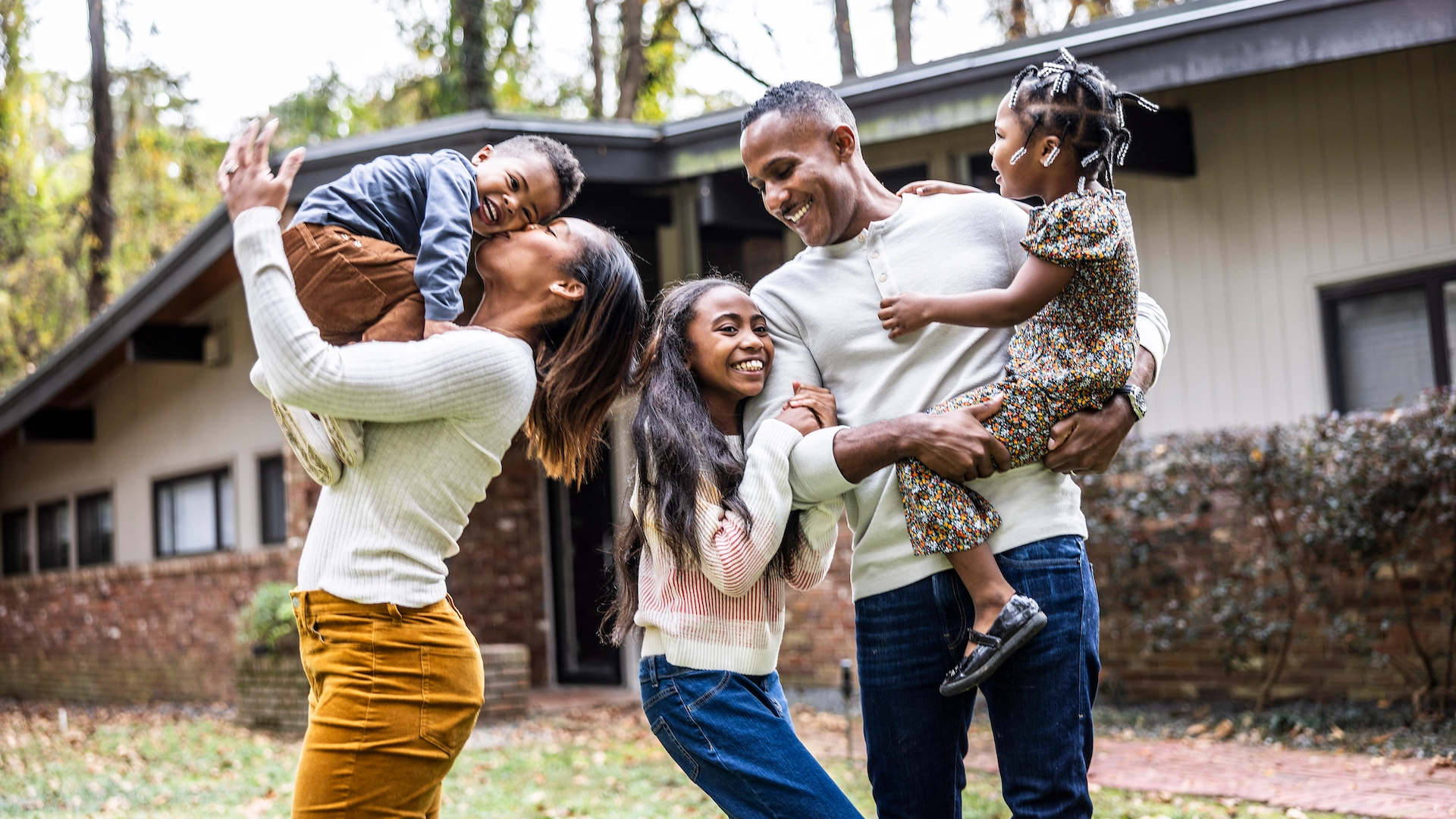 How TF Do You Figure Out Your Ideal Family Size? Unpacking The 2 Vs. 3 Kids Debate