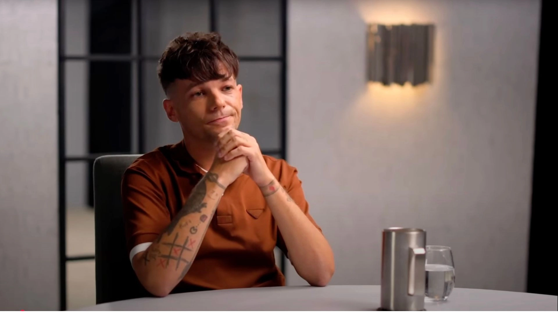 Louis Tomlinson Talks 1D Breakup & Liam Payne’s Death In Emotional ‘Diary Of A CEO’ Interview