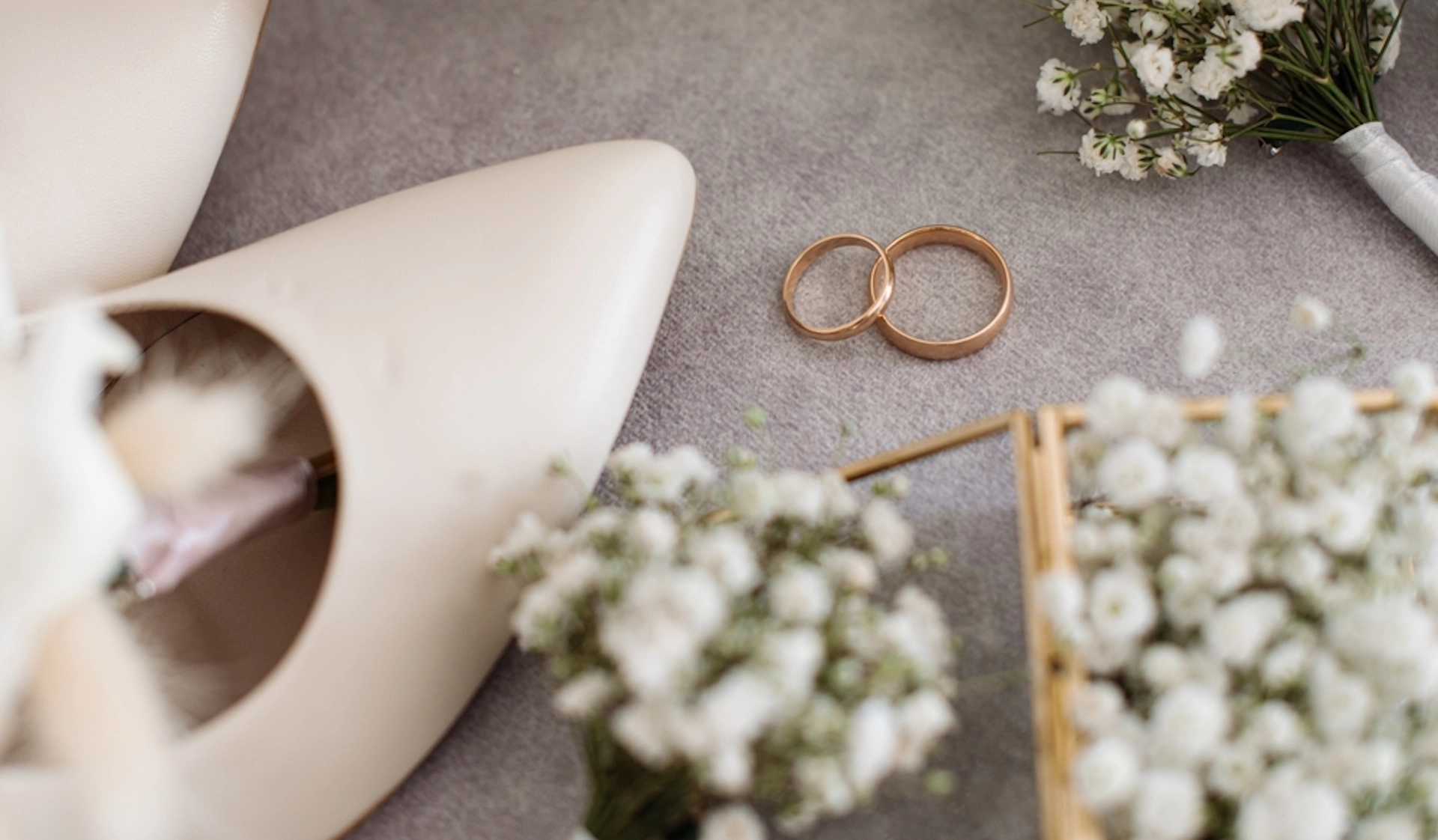 How To Make A Wedding Website And Invites Your Guests *Actually* Want To Read