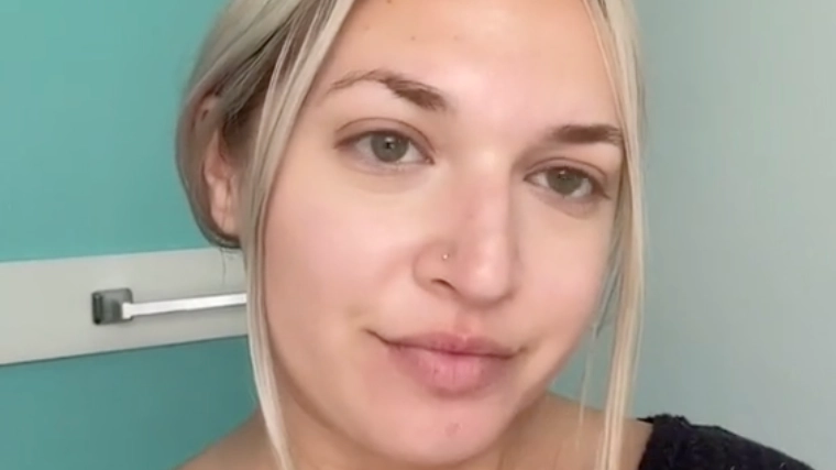 Woman Almost Dies After High-Cut Jeans Give Her A Wedgie