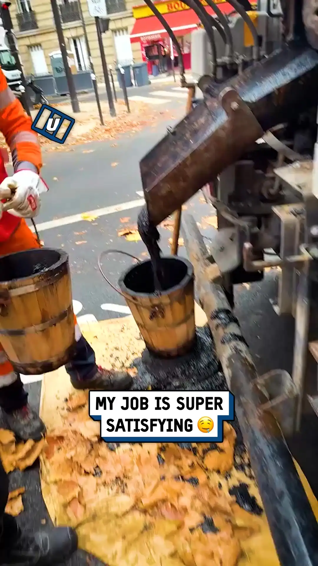 Satisfying asphalt pouring 😲🔥