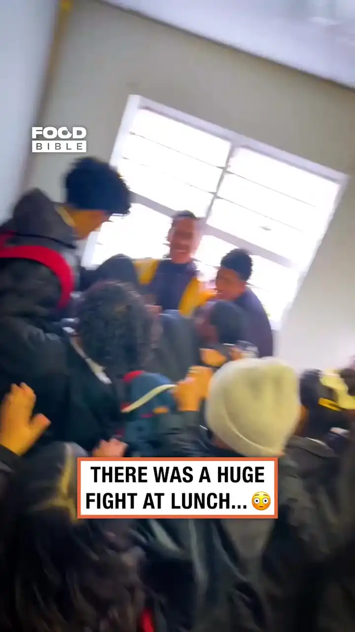 There was a huge fight at lunch π³