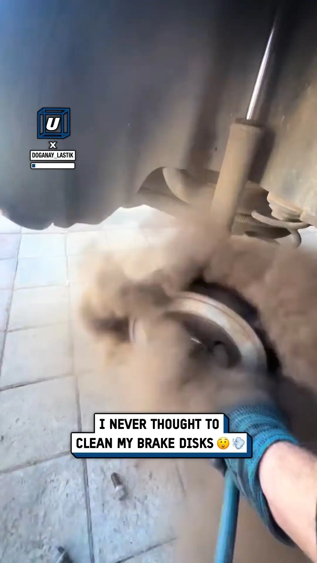 Brake disc dust clean 🛞🤯