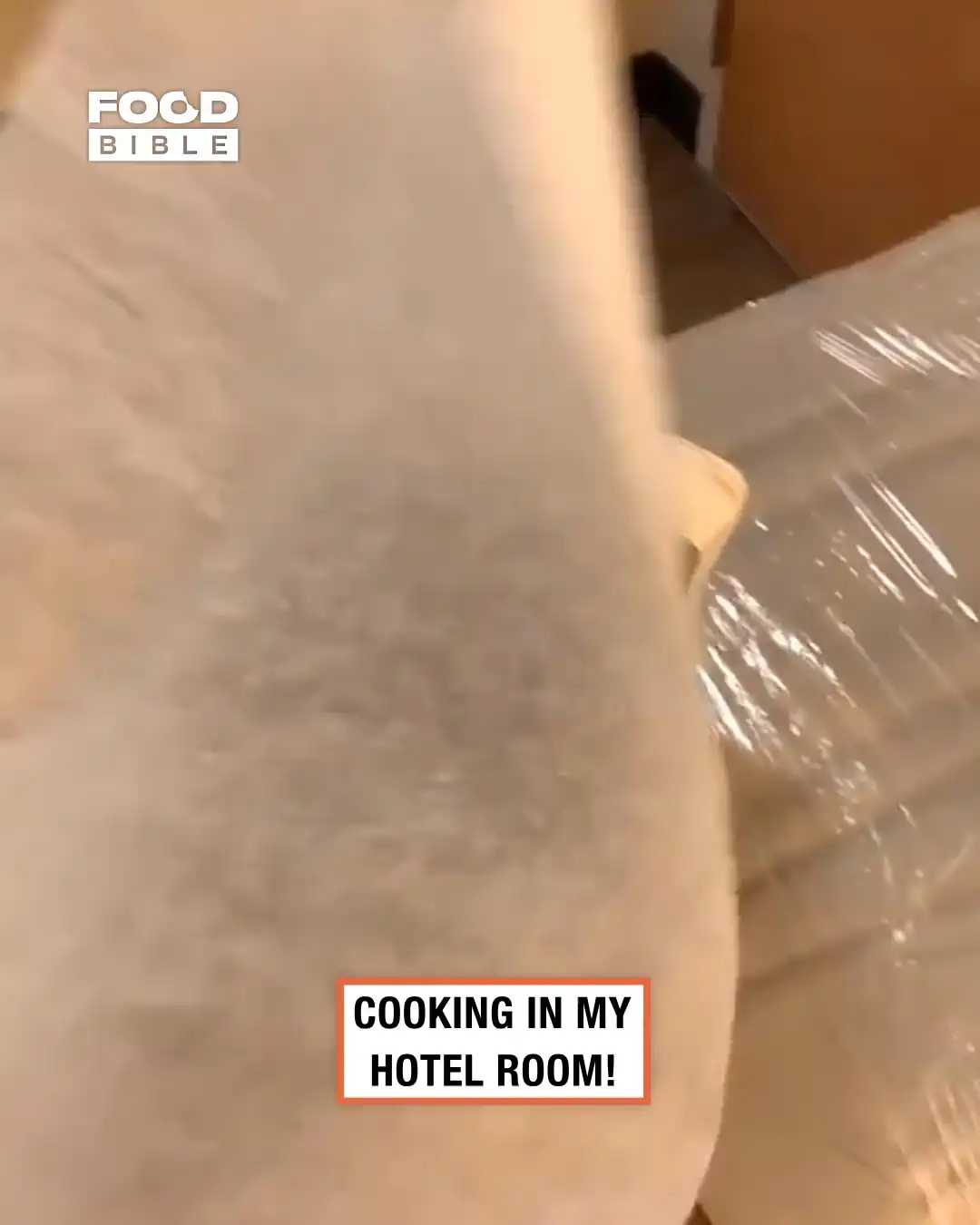 Hotel room cooking π§βπ³