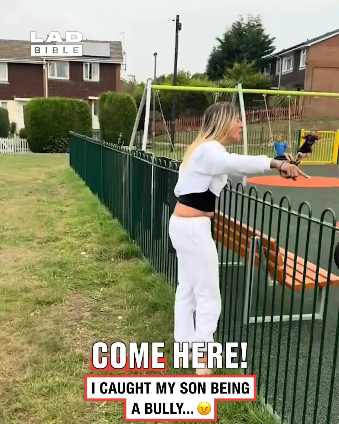 Angry mum tells her son off at the park 😡🫣