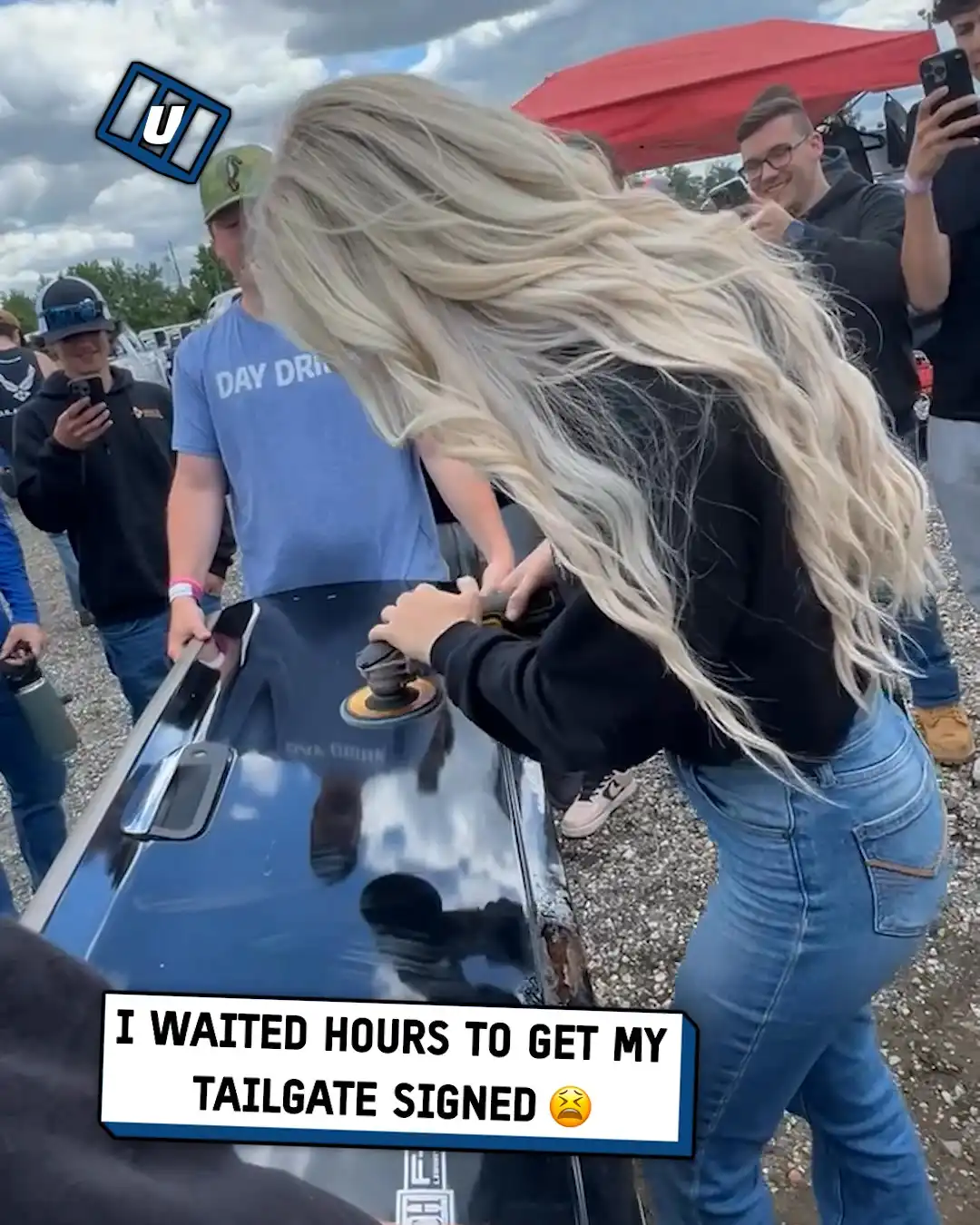 Tailgate signed by angle grinder 🚙😮