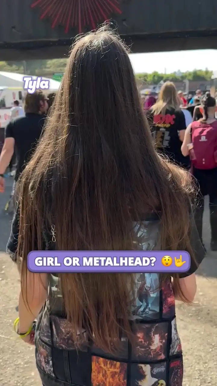 That's a whole lot of hair 💇‍♀️🤘