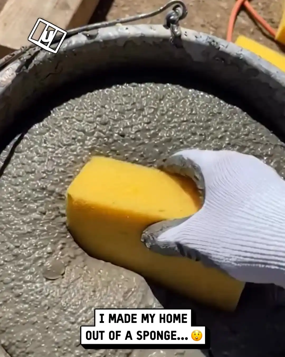 Building a house out of sponges 🤯🧽