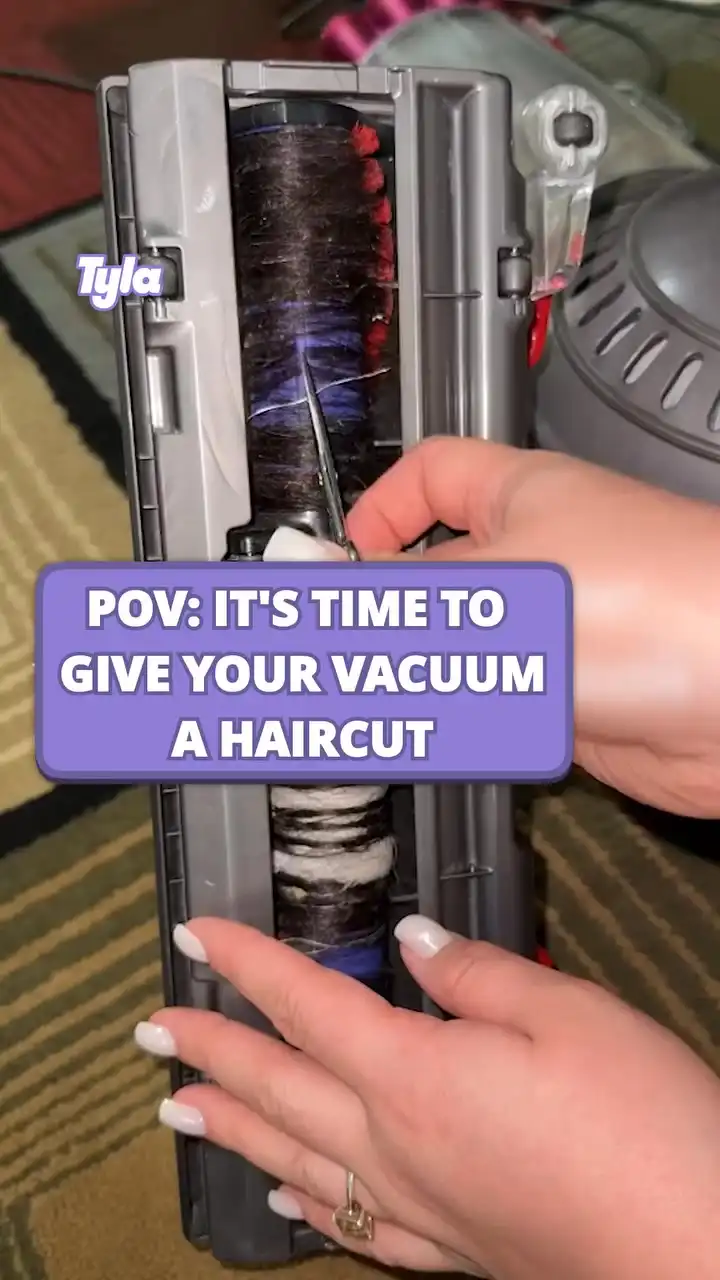 The poor hoover deserves better 😅