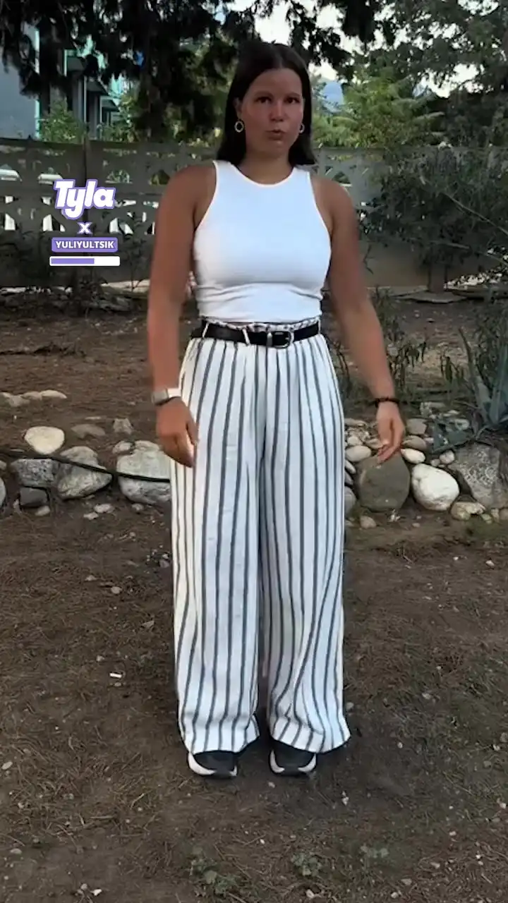 Now those are some impressive tans 😲