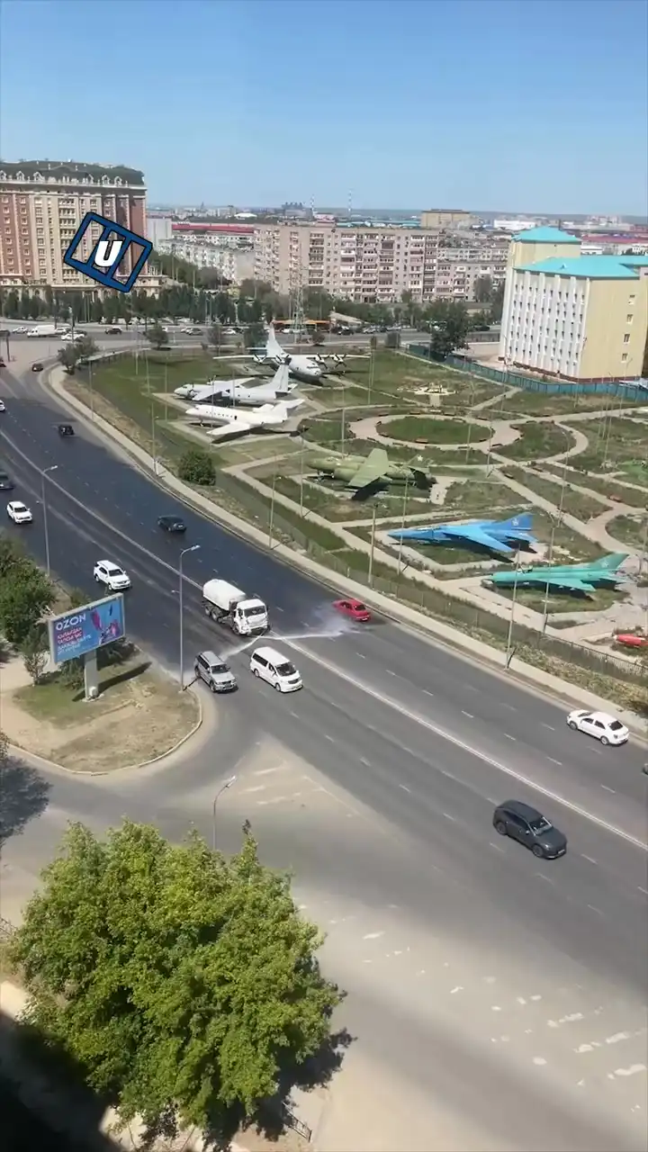 Satisfying street cleaner 🤩💦