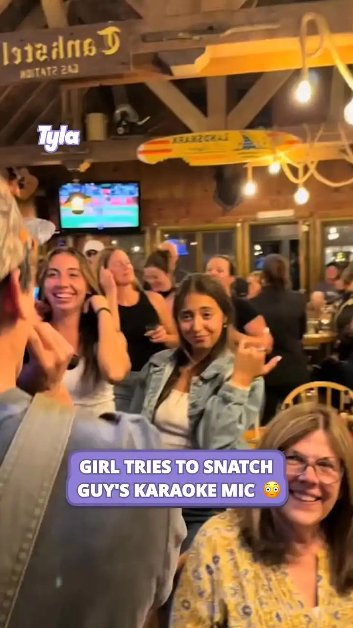 He really said girl this is my moment 😂