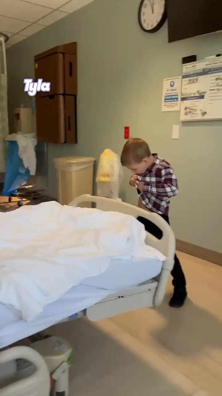 He's going to be the best big brother 🥹