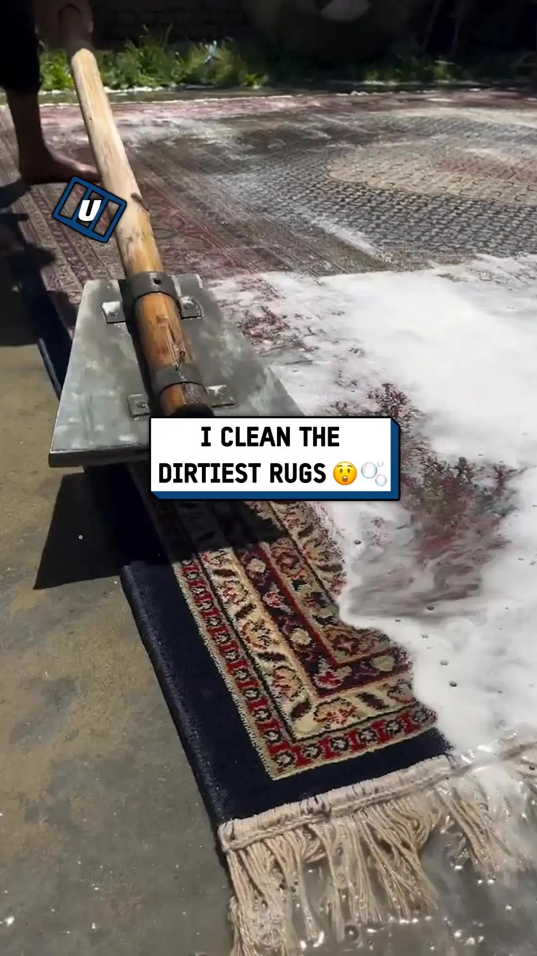 Satisfying dirty rug cleaning 🤯🧼