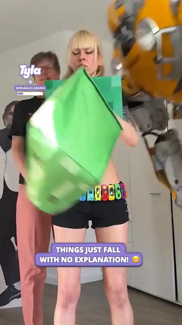 That ghost has it in for her π³