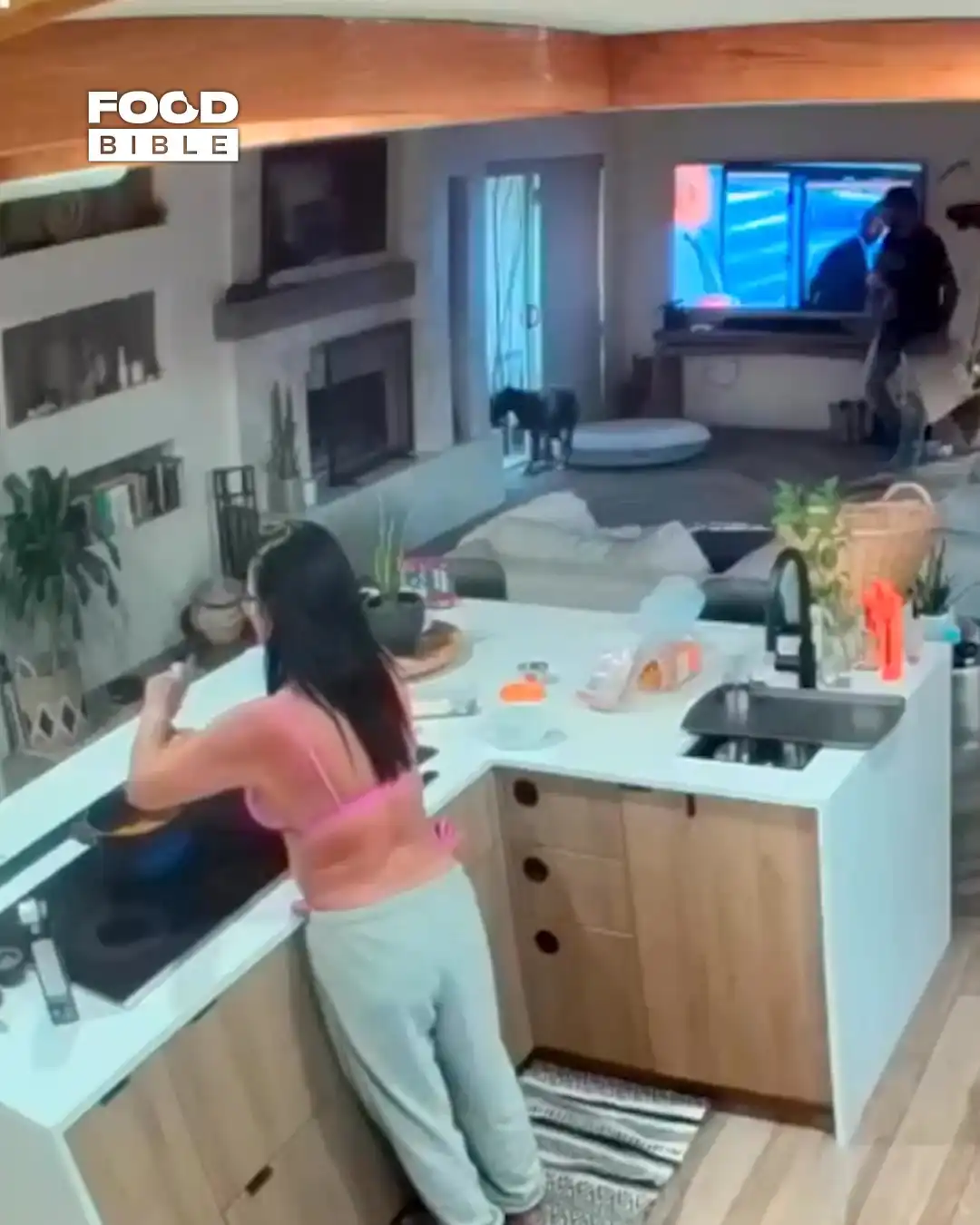 My dog ruined dinner 🐶