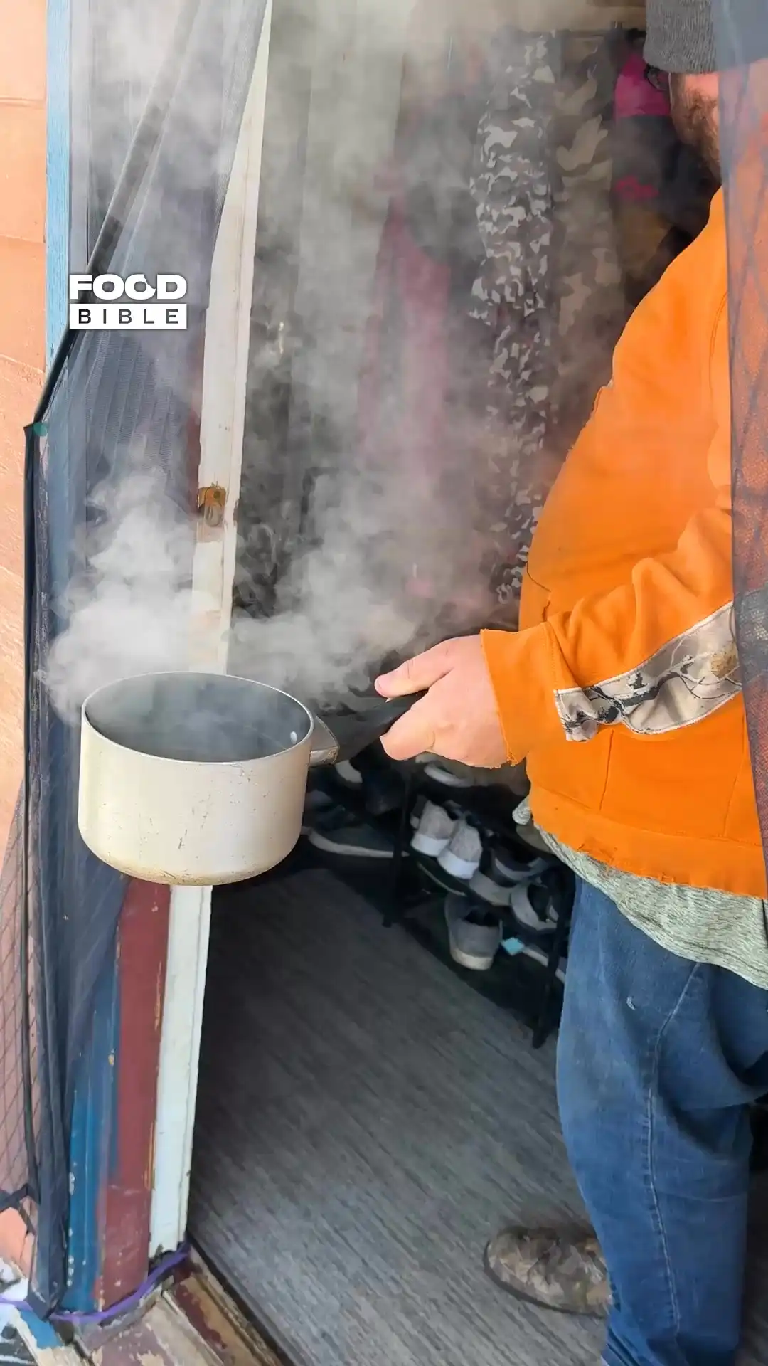 Boiling Water To Instant Snow ❄️