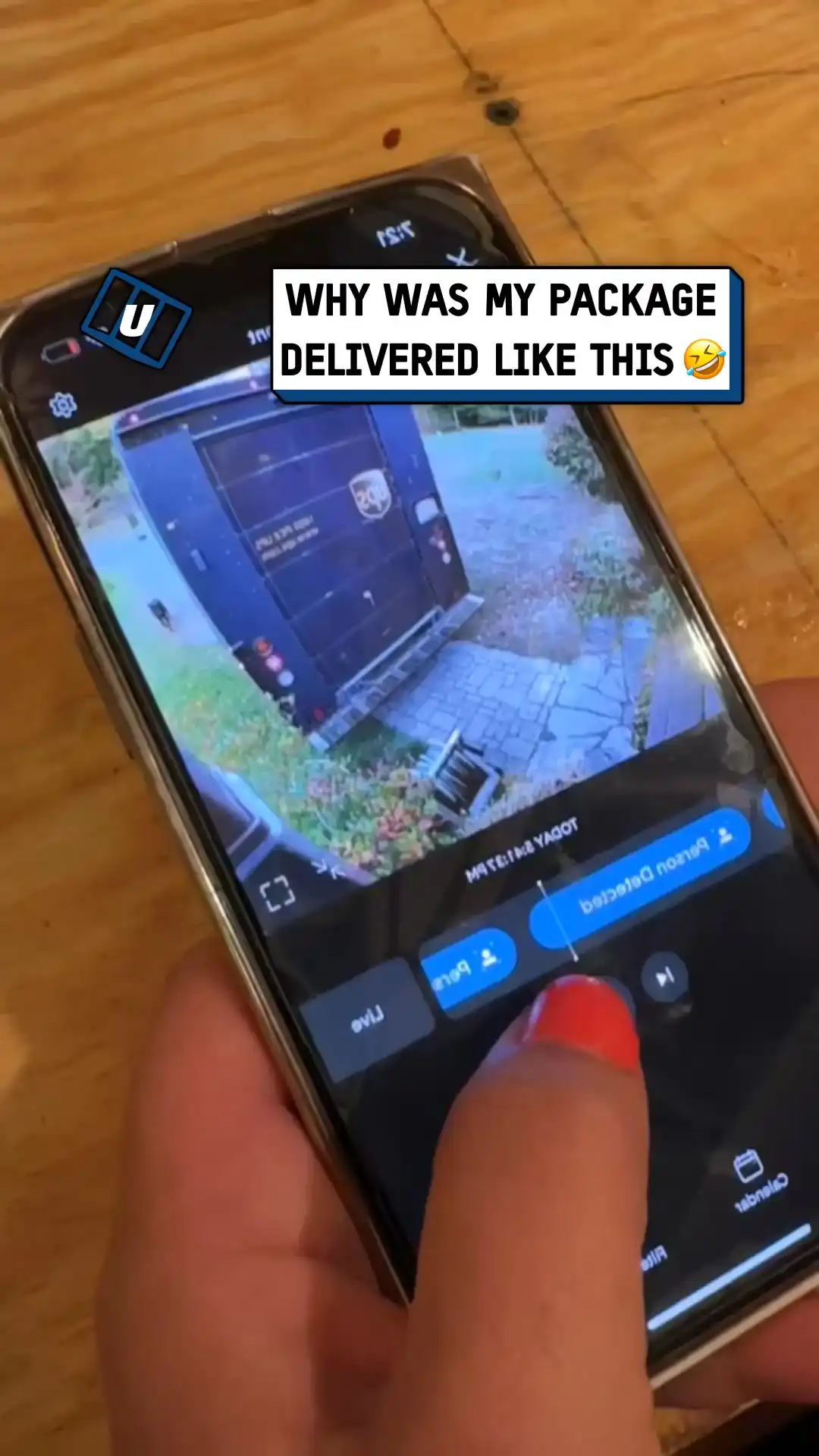 Delivery driver hides in truck 🚛😱